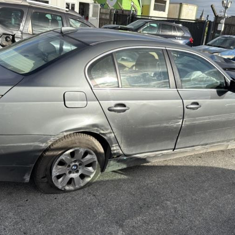 Pare choc arriere BMW SERIE 5 E60 Photo n°14