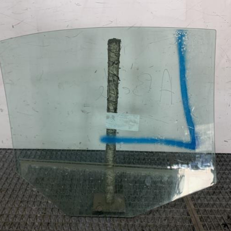 Vitre arriere gauche BMW SERIE 5 E60 Photo n°4