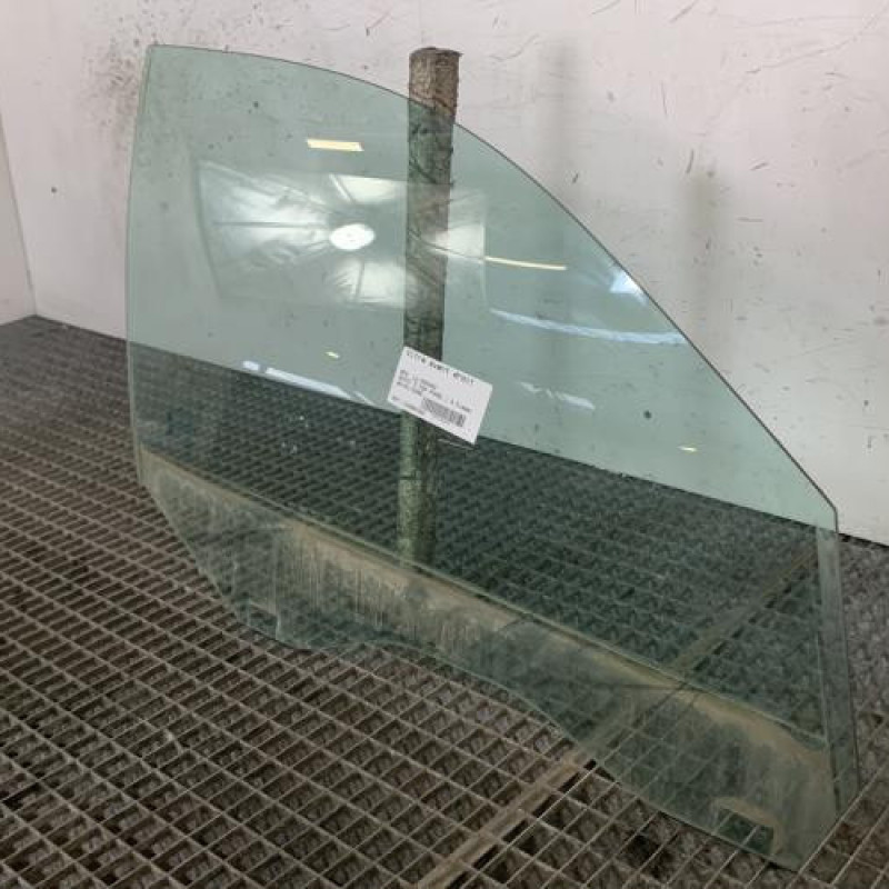 Vitre avant droit BMW SERIE 5 E60 Photo n°3