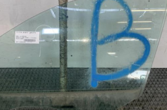 Vitre avant gauche BMW SERIE 5 E60 Photo n°1