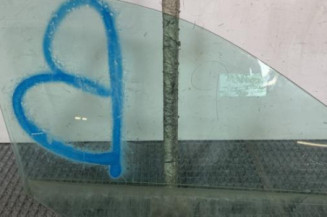 Vitre avant gauche BMW SERIE 5 E60