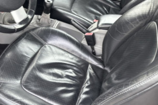 VOLKSWAGEN NEW BEETLE 1 PHASE 1 CABRIOLET 1.9 TDI - 8V TURBO