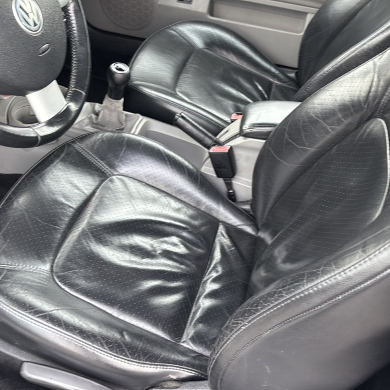 VOLKSWAGEN NEW BEETLE 1 PHASE 1 CABRIOLET 1.9 TDI - 8V TURBO Photo n°13