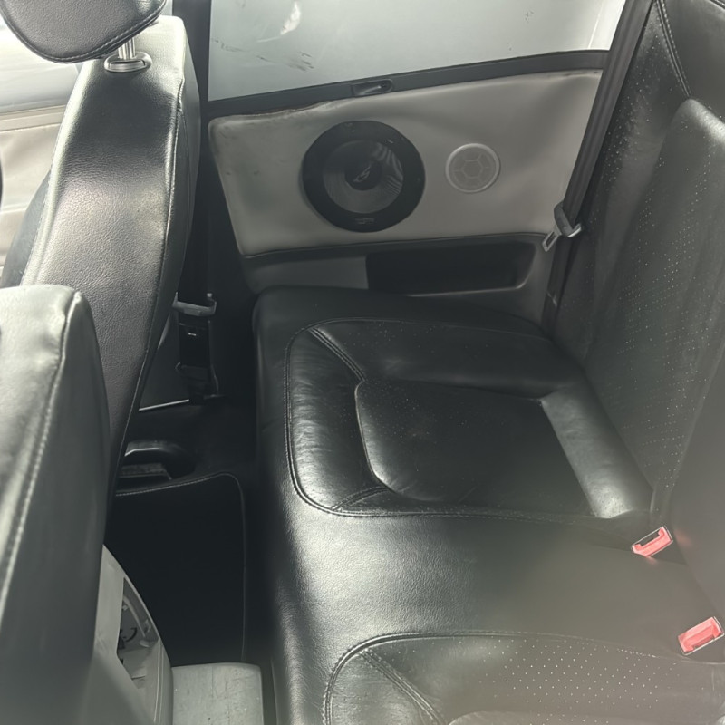 VOLKSWAGEN NEW BEETLE 1 PHASE 1 CABRIOLET 1.9 TDI - 8V TURBO Photo n°14