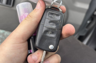 VOLKSWAGEN NEW BEETLE 1 PHASE 1 CABRIOLET 1.9 TDI - 8V TURBO