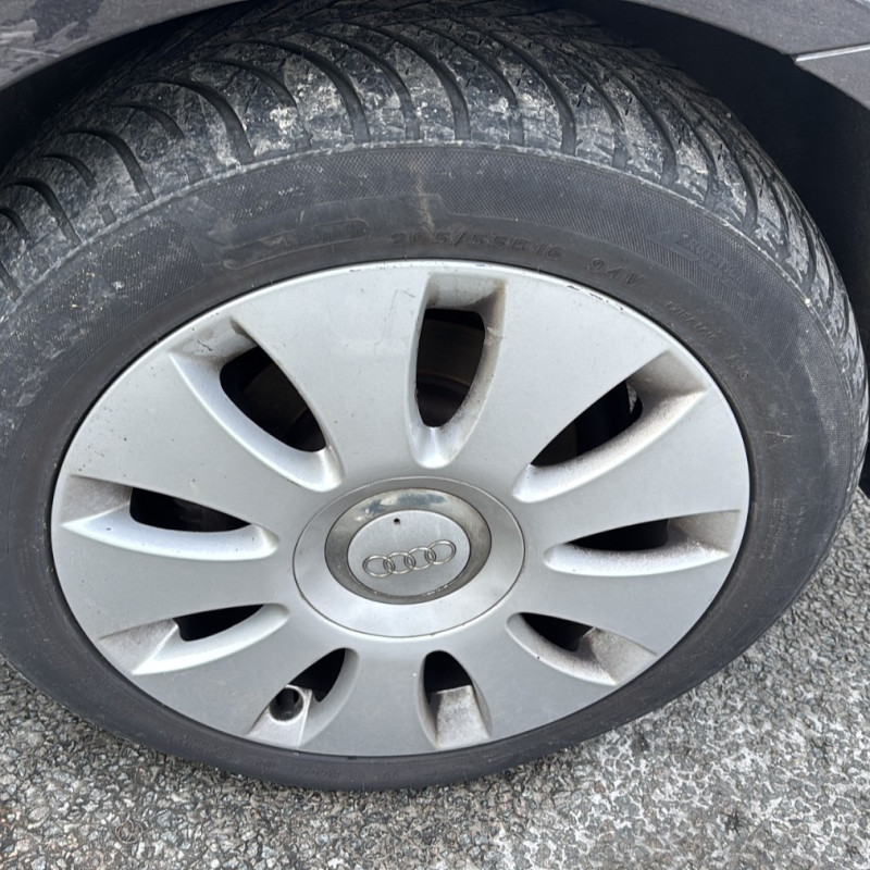 AUDI A3 2 SPORTBACK PHASE 1 1.9 TDI - 8V TURBO Photo n°21