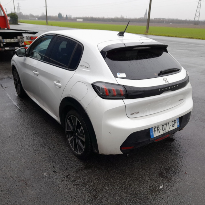 PEUGEOT 208 2 PHASE 1 1.2 PURETECH - 12V TURBO Photo n°4
