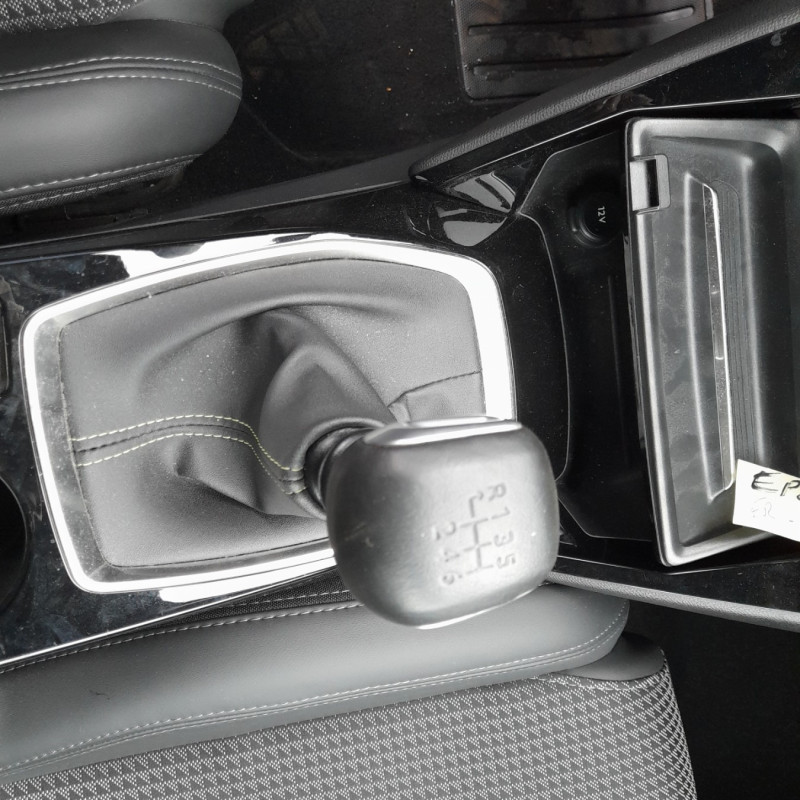 PEUGEOT 208 2 PHASE 1 1.2 PURETECH - 12V TURBO Photo n°8