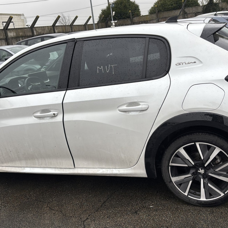 PEUGEOT 208 2 PHASE 1 1.2 PURETECH - 12V TURBO Photo n°22