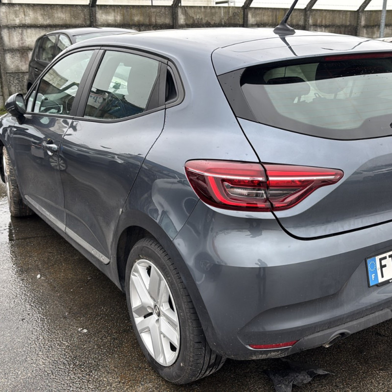 RENAULT CLIO 5 PHASE 1 1.5 BLUE DCI - 8V TURBO Photo n°18