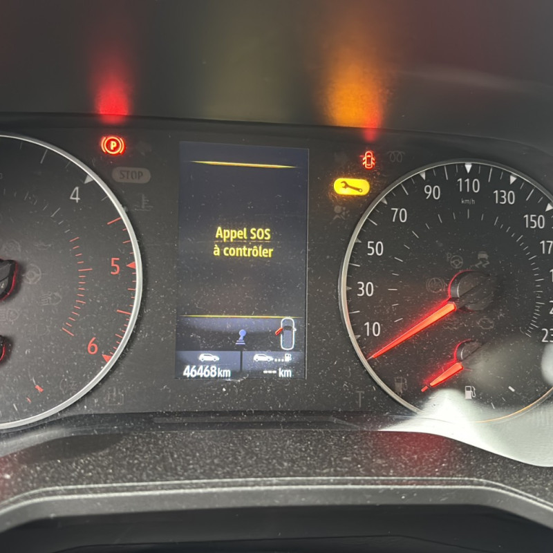 RENAULT CLIO 5 PHASE 1 1.5 BLUE DCI - 8V TURBO Photo n°28