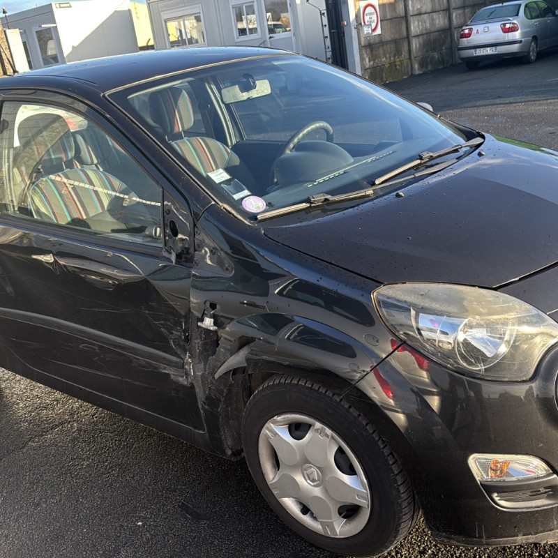RENAULT TWINGO 2 PHASE 2 1.2i - 16V Photo n°4