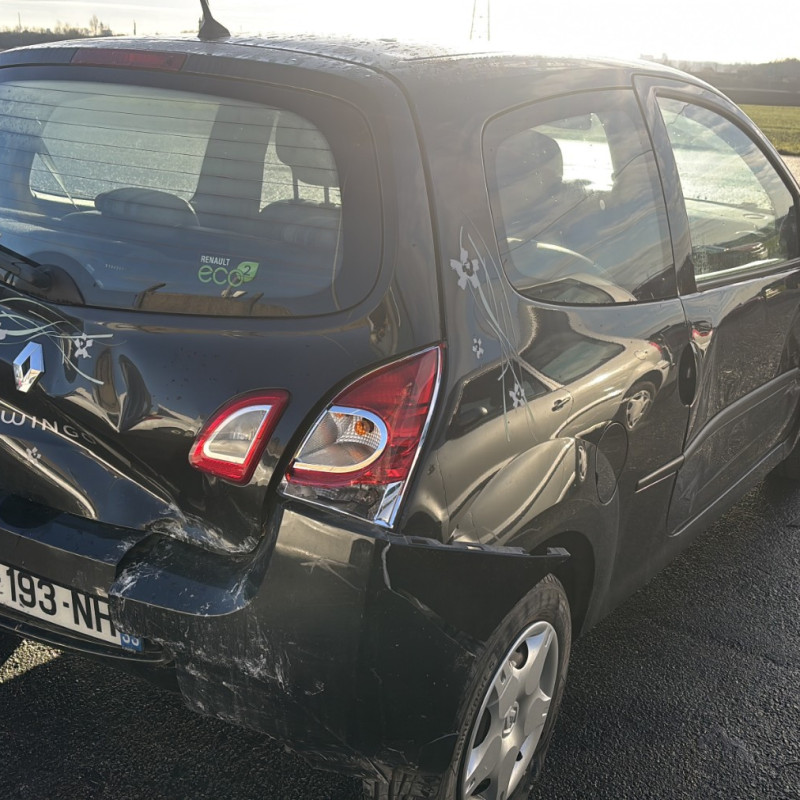 RENAULT TWINGO 2 PHASE 2 1.2i - 16V Photo n°5