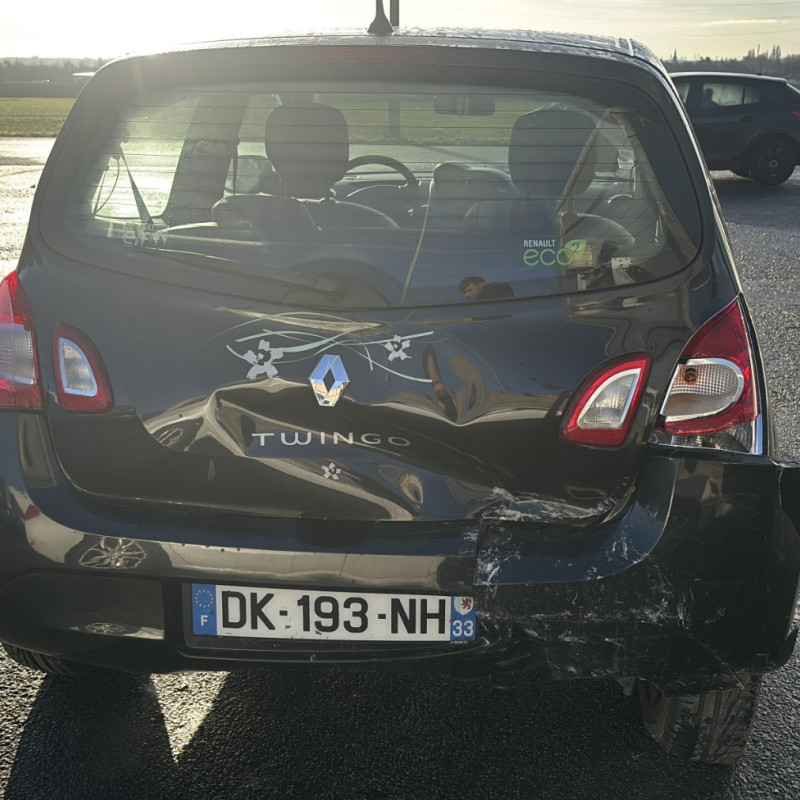 RENAULT TWINGO 2 PHASE 2 1.2i - 16V Photo n°6