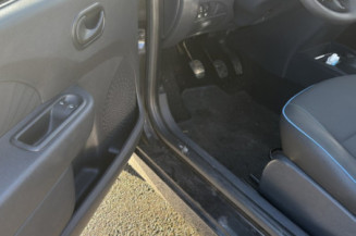 RENAULT TWINGO 2 PHASE 2 1.2i - 16V