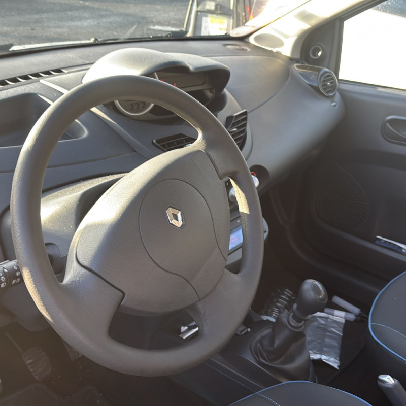 RENAULT TWINGO 2 PHASE 2 1.2i - 16V Photo n°11