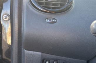 RENAULT TWINGO 2 PHASE 2 1.2i - 16V