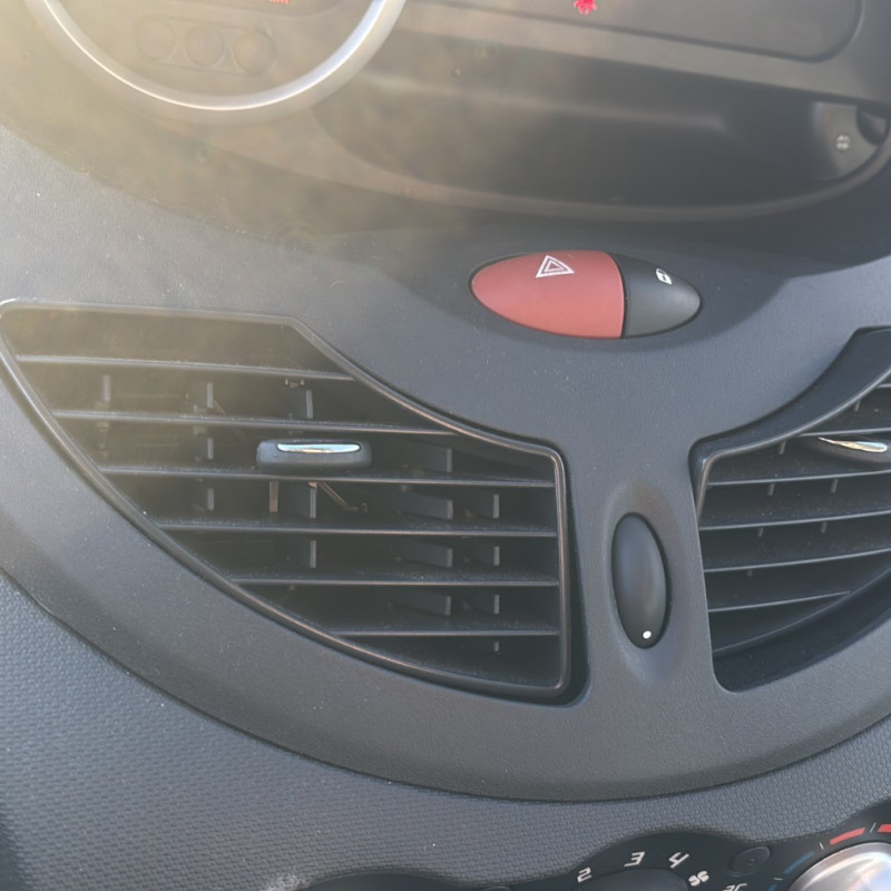 RENAULT TWINGO 2 PHASE 2 1.2i - 16V Photo n°16