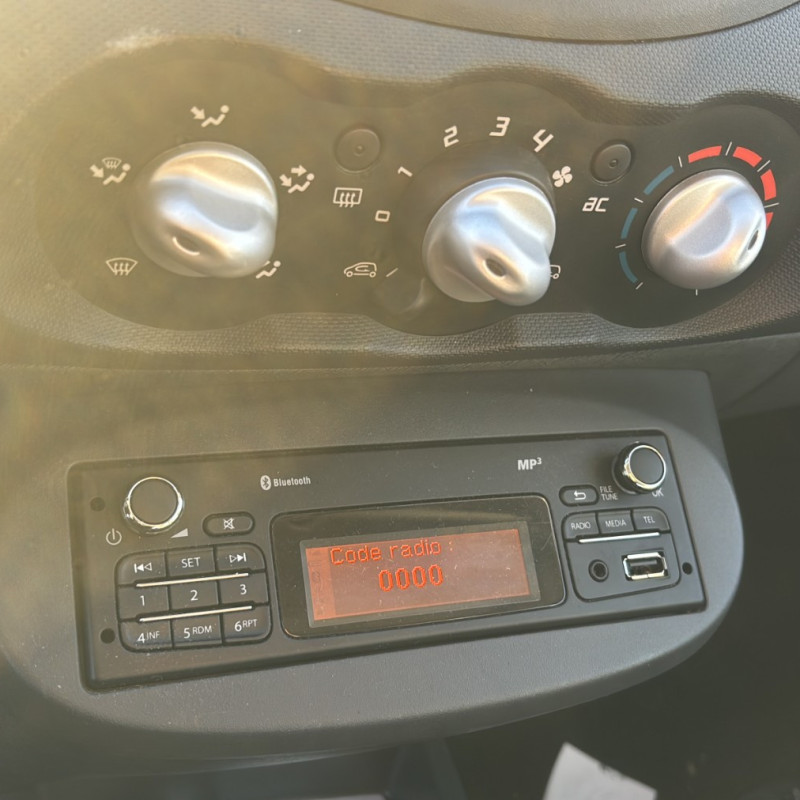 RENAULT TWINGO 2 PHASE 2 1.2i - 16V Photo n°17