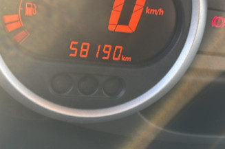 RENAULT TWINGO 2 PHASE 2 1.2i - 16V