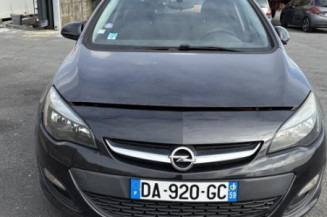 Feu arriere stop central OPEL ASTRA J