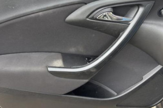 Feu arriere stop central OPEL ASTRA J