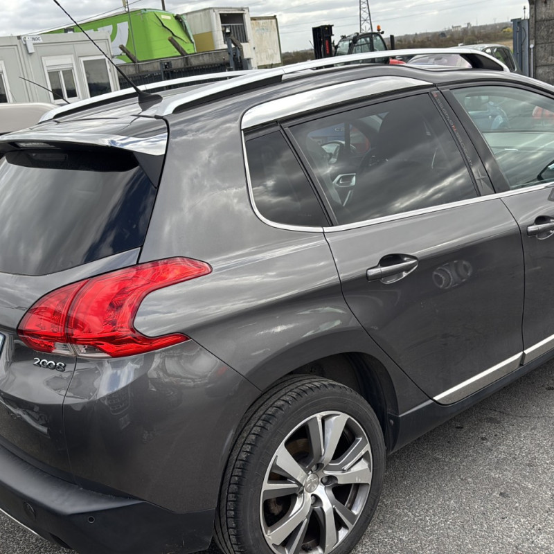 PEUGEOT 2008 1 PHASE 1 1.2 PURETECH - 12V TURBO Photo n°3