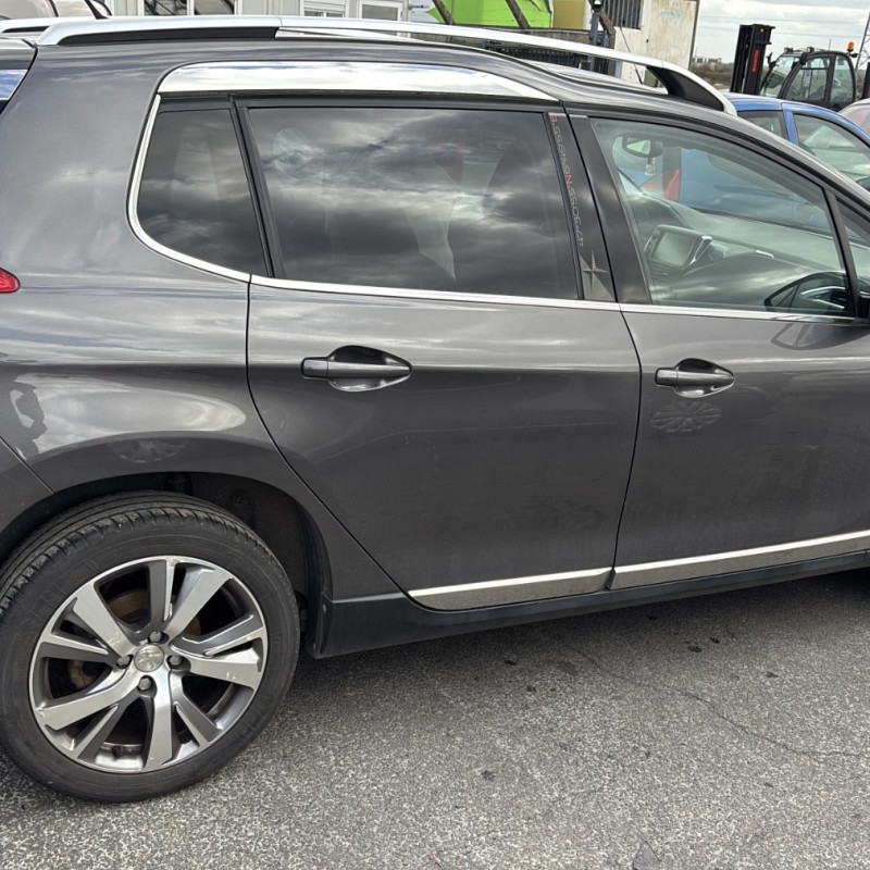 PEUGEOT 2008 1 PHASE 1 1.2 PURETECH - 12V TURBO Photo n°6