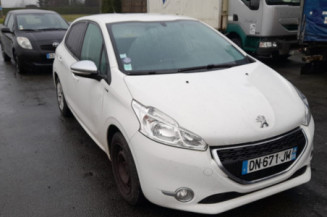 PEUGEOT 208 1 PHASE 1 1.2 VTI - 12V