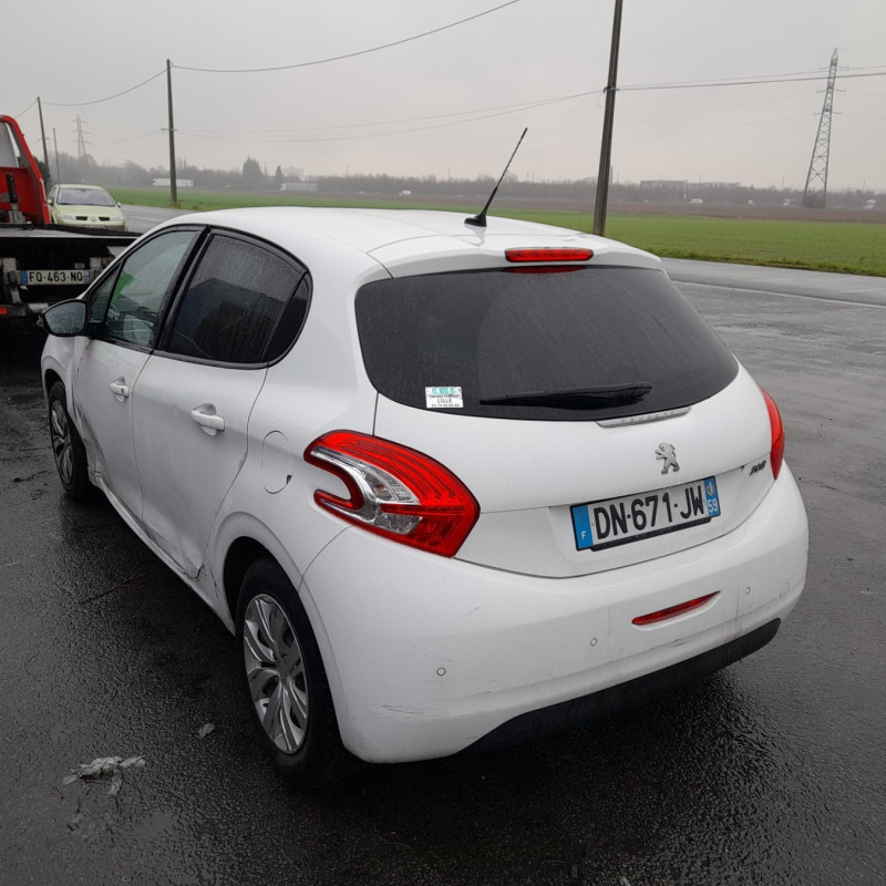 PEUGEOT 208 1 PHASE 1 1.2 VTI - 12V Photo n°4