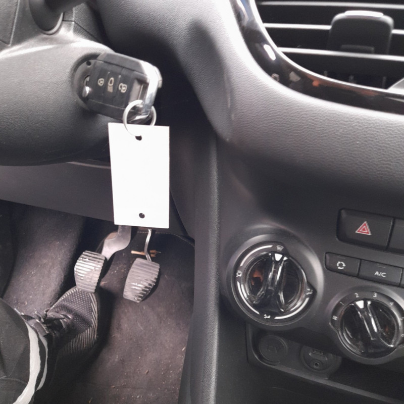 PEUGEOT 208 1 PHASE 1 1.2 VTI - 12V Photo n°11