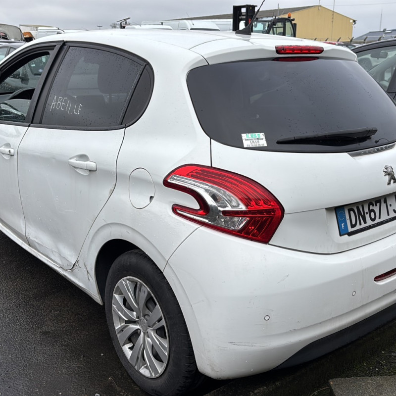 PEUGEOT 208 1 PHASE 1 1.2 VTI - 12V Photo n°15