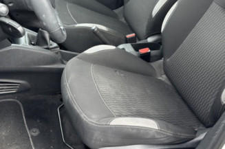 PEUGEOT 208 1 PHASE 1 1.2 VTI - 12V