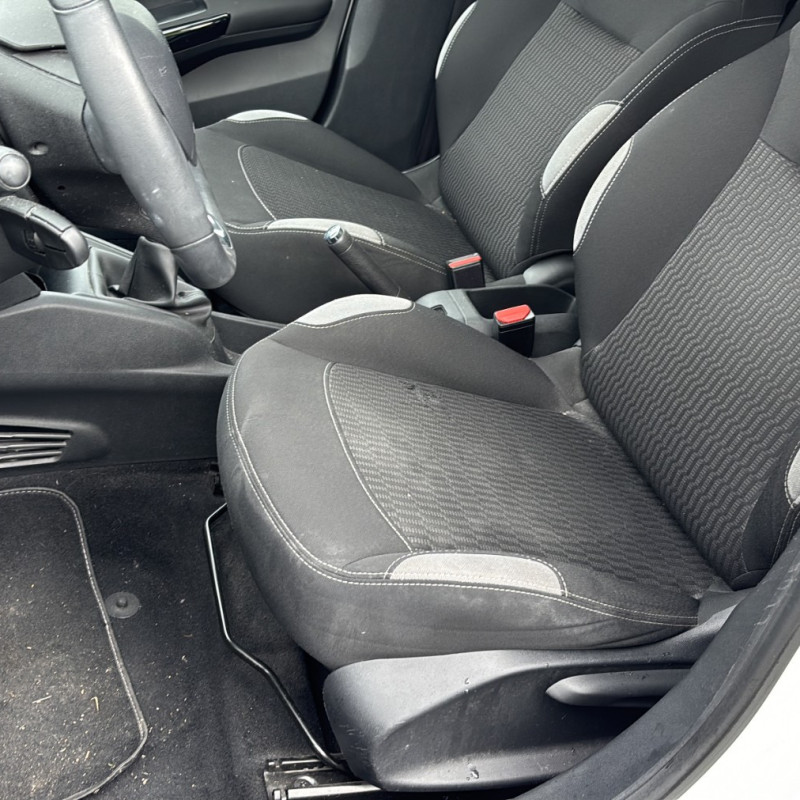 PEUGEOT 208 1 PHASE 1 1.2 VTI - 12V Photo n°23