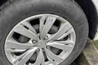 PEUGEOT 208 1 PHASE 1 1.2 VTI - 12V