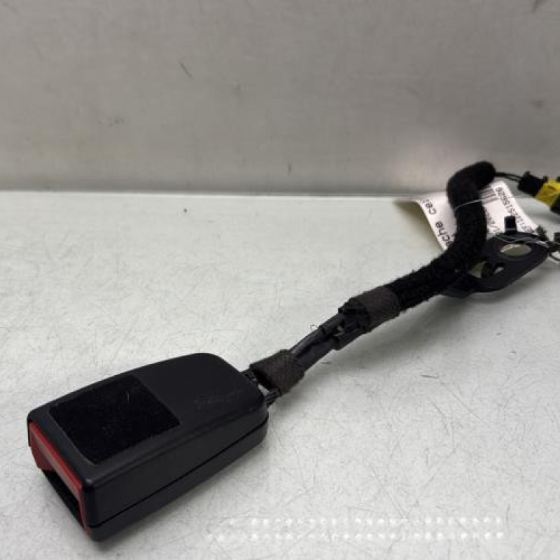 Attache ceinture avant droit PEUGEOT PARTNER 3 Photo n°1