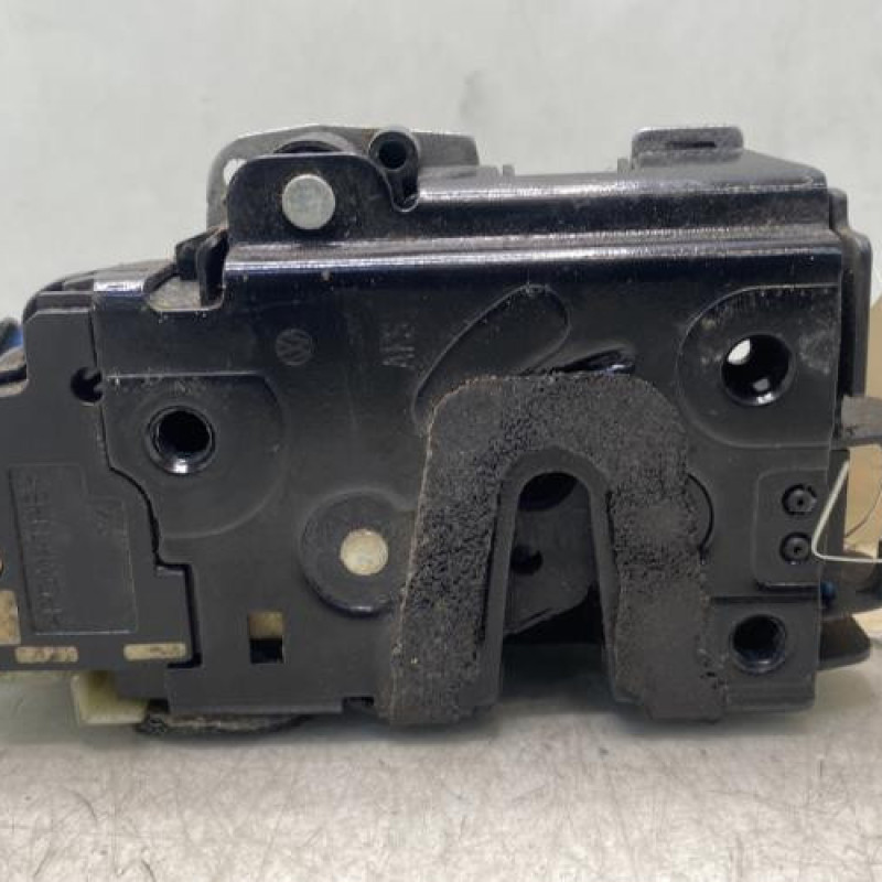 Serrure arriere droit VOLKSWAGEN POLO 4 Photo n°3