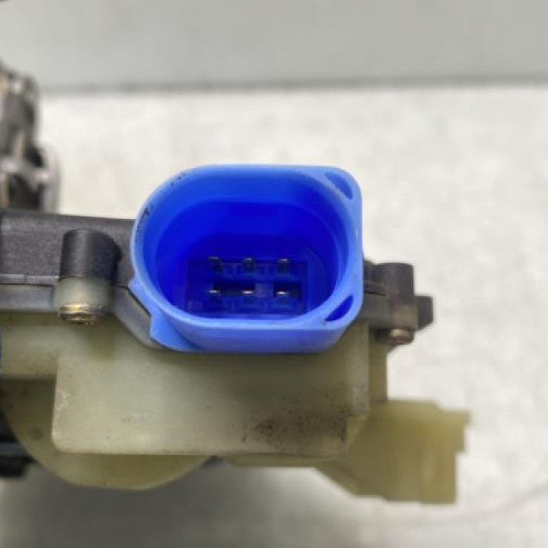 Serrure arriere droit VOLKSWAGEN POLO 4 Photo n°5