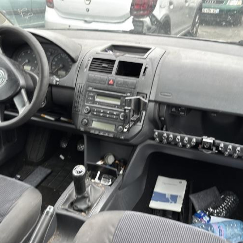 Serrure arriere droit VOLKSWAGEN POLO 4 Photo n°14