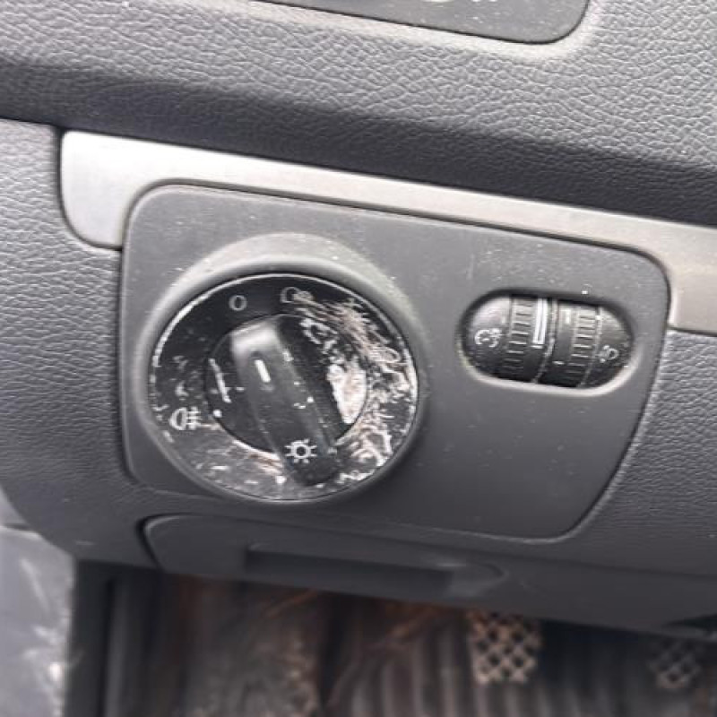 Moteur VOLKSWAGEN GOLF 5 Photo n°20