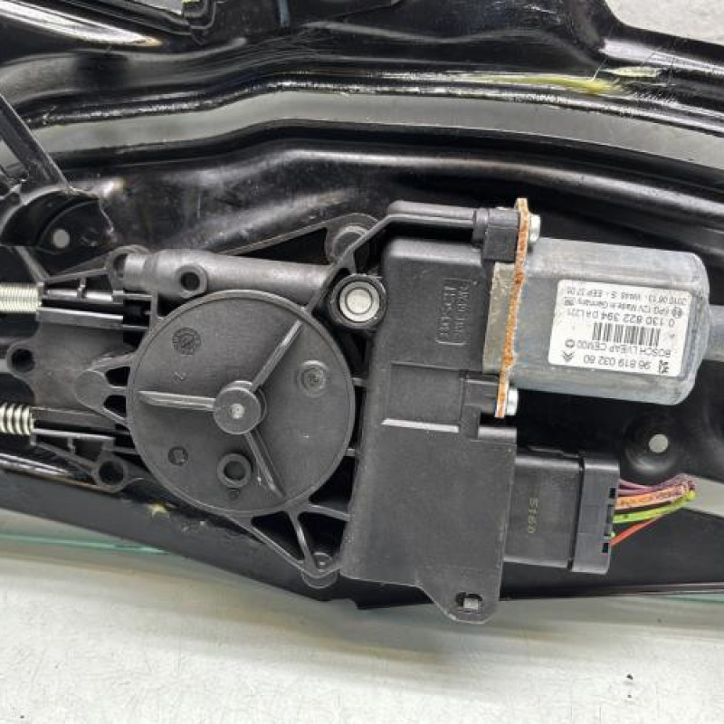 Leve vitre electrique arriere droit PEUGEOT 308 1 Photo n°2