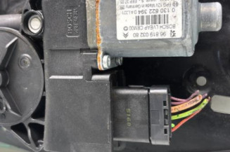 Leve vitre electrique arriere droit PEUGEOT 308 1