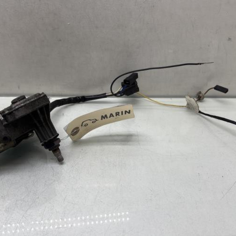 Moteur essuie glace arriere PEUGEOT 205 Photo n°3