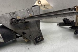 Moteur essuie glace avant PEUGEOT 205