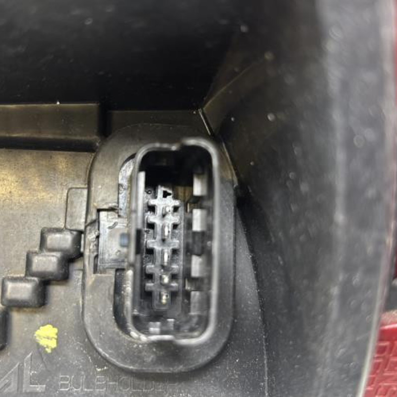 Feu arriere principal gauche (feux) RENAULT CLIO 3 Photo n°3