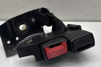 Attache ceinture arriere gauche RENAULT CLIO 3 Photo n°1
