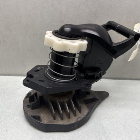 Treuil de roue de secours RENAULT CLIO 3 Photo n°1