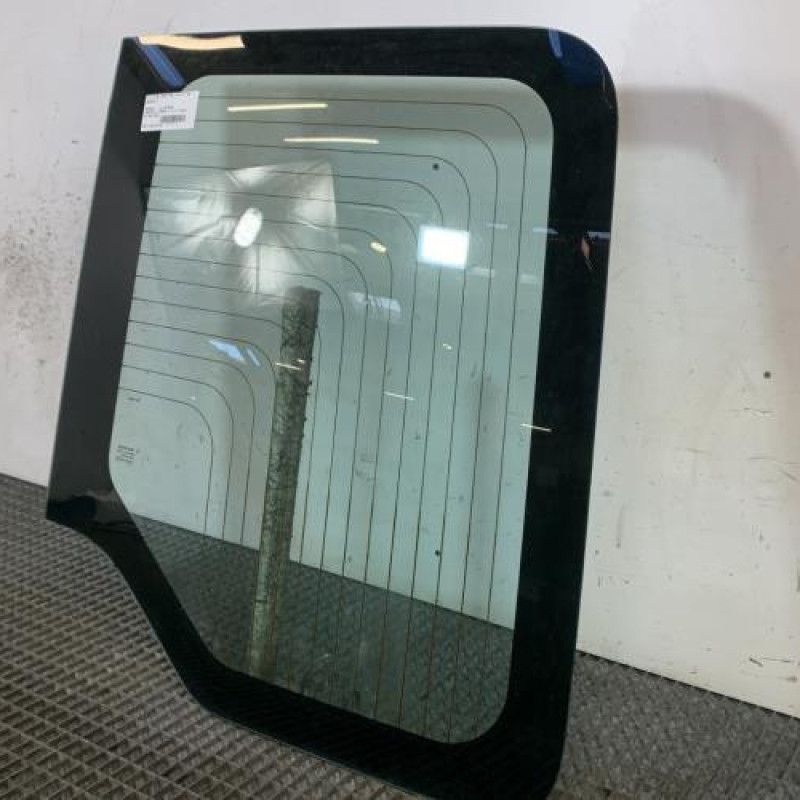 Vitre porte coffre droit RENAULT MASTER 3 Photo n°3