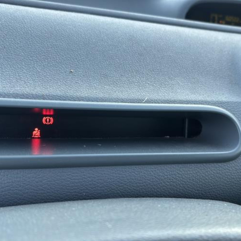 Leve vitre electrique avant gauche RENAULT TWINGO 1 Photo n°19