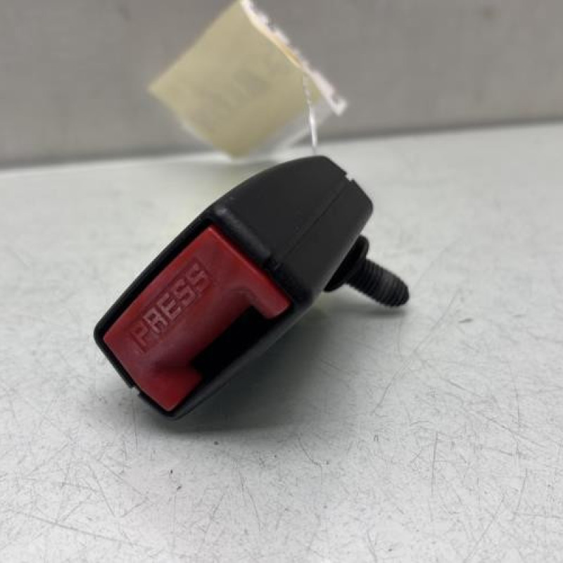 Attache ceinture arriere droit RENAULT TWINGO 2 Photo n°2